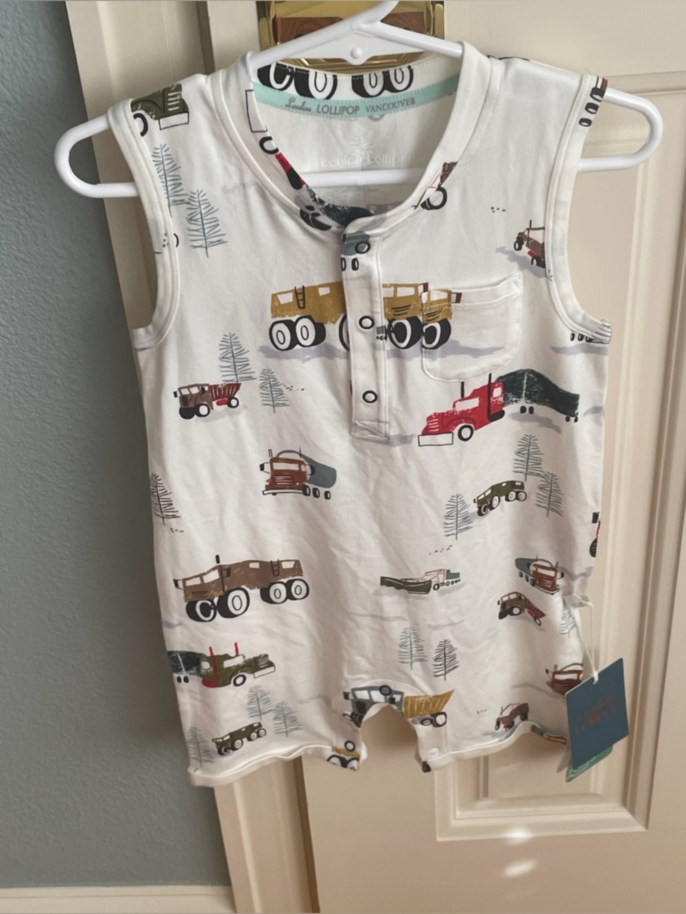 NWT Loulou Lollipop Happy Truck Print Sleeveless Henley Romper 18-24M
